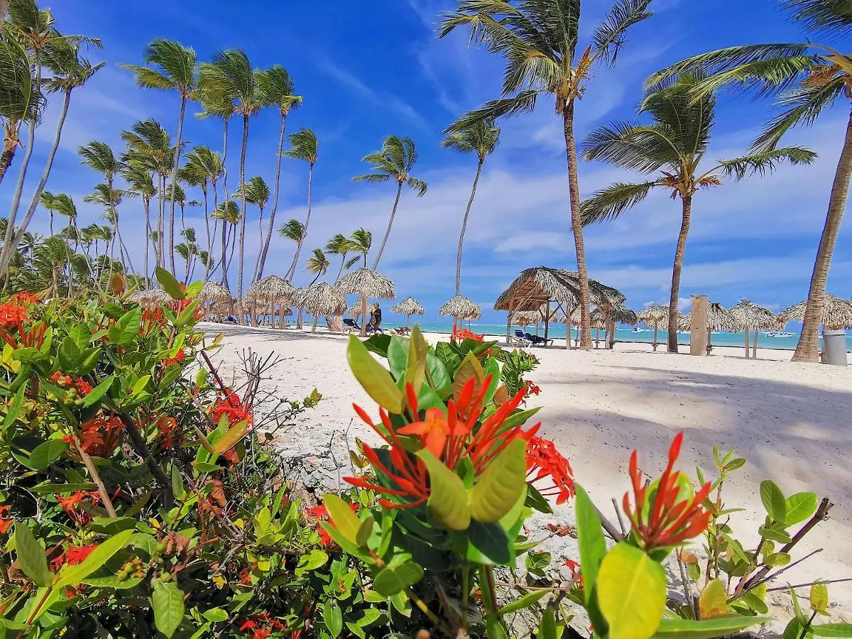 Aparthotel Rooftop Pool Ducassi Suites - Playa Bavaro - Free Wifi & Parking - Best Location Punta Cana