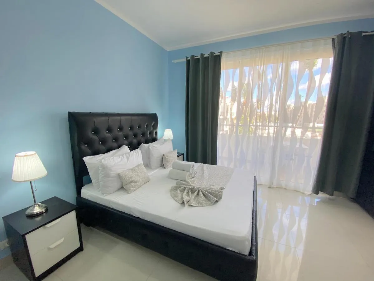 Rooftop Pool Ducassi Suites - Playa Bavaro - Free Wifi & Parking - Best Location Punta Cana Dominikánská republika
