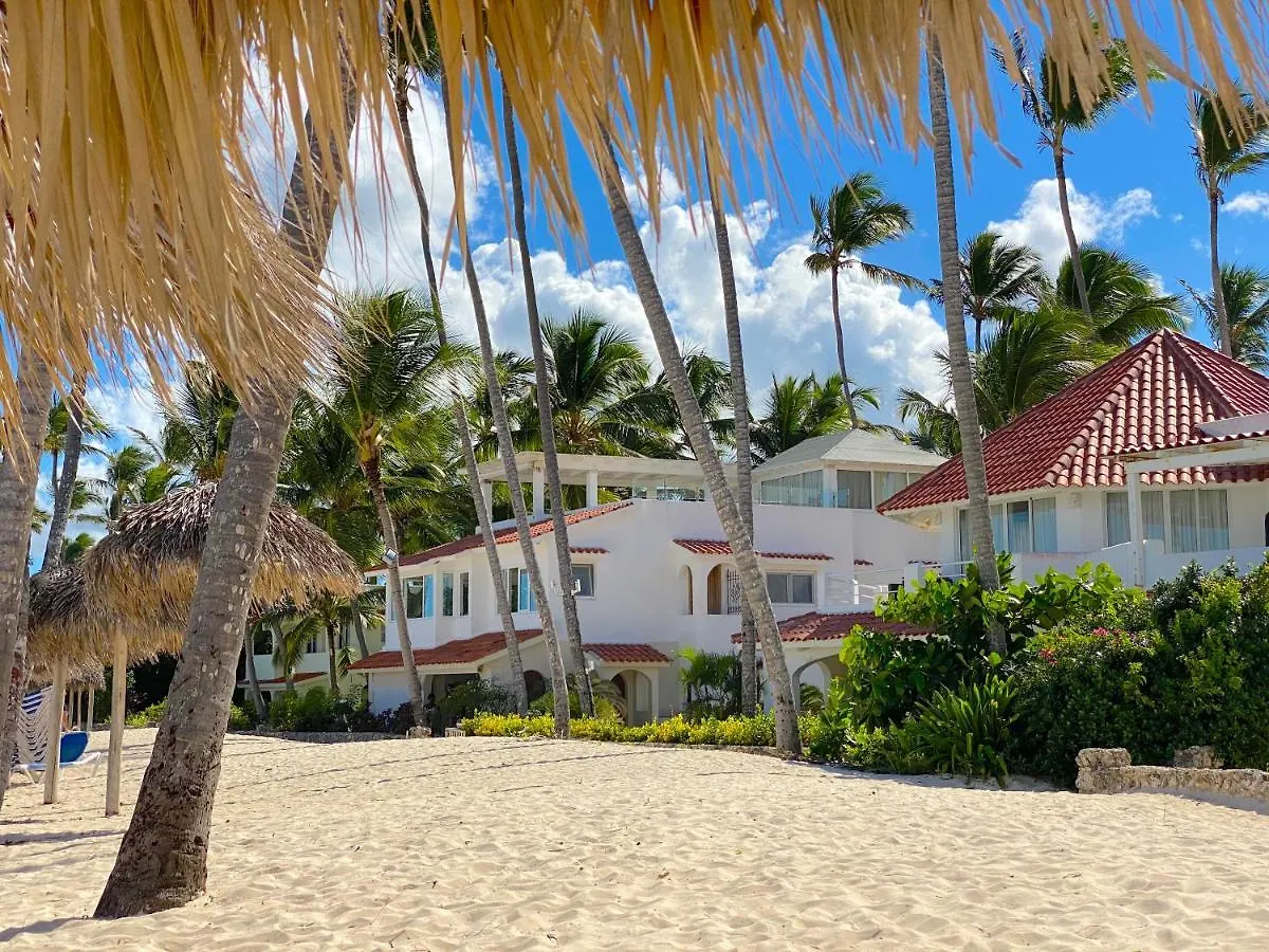 Rooftop Pool Ducassi Suites - Playa Bavaro - Free Wifi & Parking - Best Location Punta Cana 5*,  Dominikánská republika